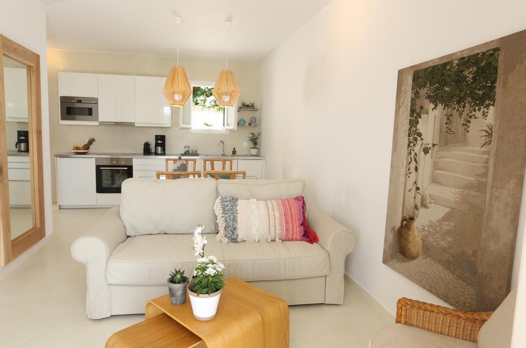 Seafront Calista Beach House With Garden Glyfada  Exterior foto