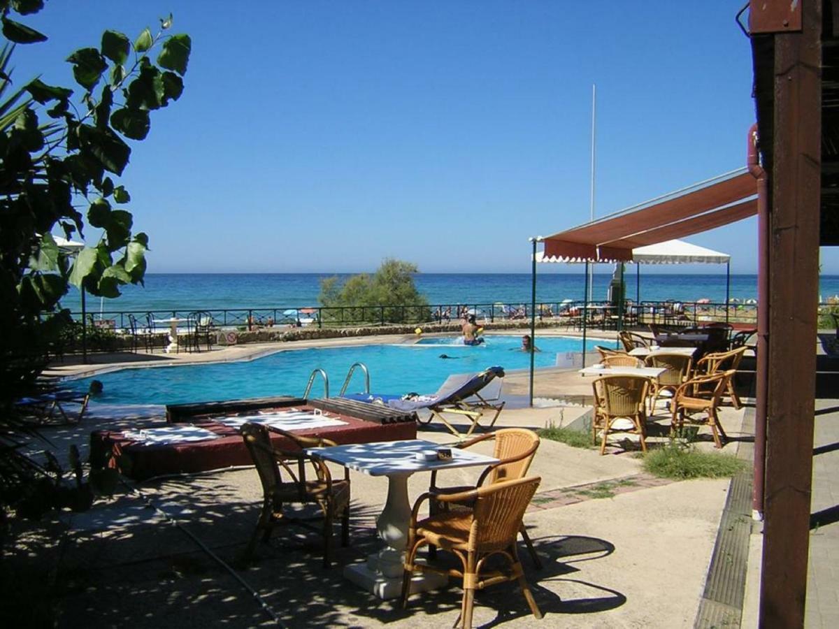 Seafront Calista Beach House With Garden Glyfada  Exterior foto
