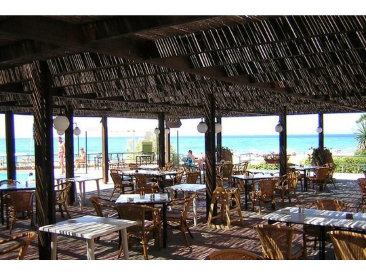 Seafront Calista Beach House With Garden Glyfada  Exterior foto